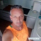 Busco pareja. Chicas. Atractivo. Un poco