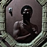 Busco una chica para hablar. Un chico