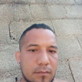 Damas sinceras y buen humor. Alegre y