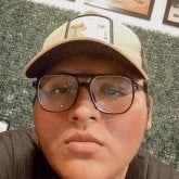 Busco ligar. Busco alguien con quién