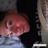 Gordo y alto me gusta ir al estadio.