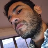 Alguna mujer mayor que yo.
Lo que se