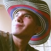 Busco pareja. Jente. Chico tranquilo.