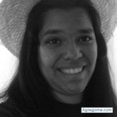 Estudiante. Busco hacer amistades. HACER