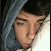 Entreno diario. Busco chatear. Busco