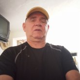 Honesto, trabajador reservado,.