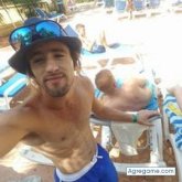 Empleado. Busco pareja. De todo. Cómo