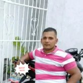 Trabajador en una empresa. Busco pareja.