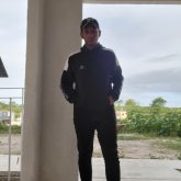 Busco conocer gente. Busco hombres entre