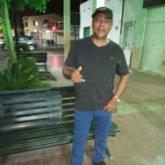 Estudiante. Estoy buscando una mujer