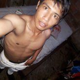 Busco ligar. Mujeres. Jugar futbol.