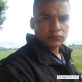 Roberto, Hombre soltero, 31 años de Valle De ángeles. Busco pareja