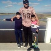 Hombres Solteros y Chicos Solteros en Thornton