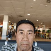 Empleado. Busco pareja. Una relación