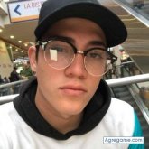 Nicolas2707 chico soltero en Caracas