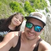 Amistad y conocer mas gente. Sociable y