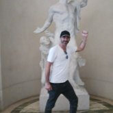 Simpática y con ganas de pasarlo bien.