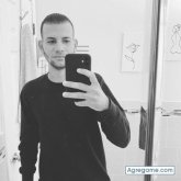 Maykel960604 chico soltero en Tampa