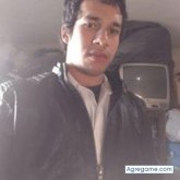 Busco: Alguien que me haga la segunda para pasear, ver