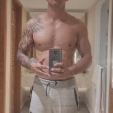 Chef. Mujeres, de 18 a 30 años. Casado,