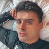 Soldador. Busco pareja. Chicos.