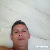 Busco pareja. Mujeres. Amable cariñoso.