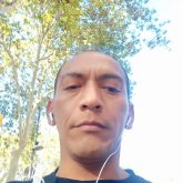 Busco hacer amistades. Una chica alegre.