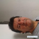Encuentra Hombres solteros en Villa