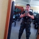 Mujer linda ardiente y dulce. Tímido