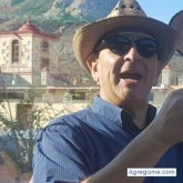 Encuentra Hombres solteros en Isla