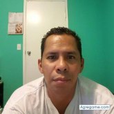 JWarren chico soltero en Corona