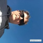 Busco conocer gente. Conocer chicas.