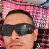 Busco pareja. Busco mujeres hermosas.