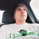 Una mujer de 40 años. Soltero mido 170