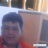 Una chica sicera amable con sentido del