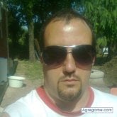 Encuentra Hombres solteros en Maciá
