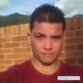 Busco pareja. Algo serio. Buena persona.