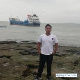 Edwin Coral, Chico de Laguna Hills para Chicos en Agregame.