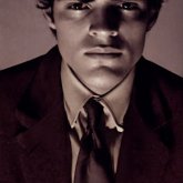 Nada. Busco ligar. Buco mujeres