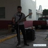 Busco ligar. Trabajo casi todo el día