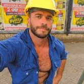 Plomero. Una relacion normal. Debil sin