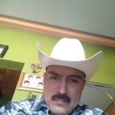 Desempleado. Busco matrimonio. Busco una