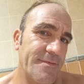 Busco chicas. Soltero,yo me veo bien,muy