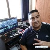 Encuentra Hombres solteros en Pinamar