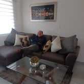 Empleado. Mujeres hermosas y de todas