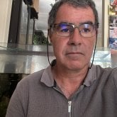 Especifica si buscas hombres o mujeres y