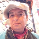 Empleado. Busco ligar. Mujeres maduras