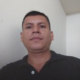 Busco ligar. Una mujer con quién