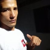 Trabajo varios. Busco conocer mujeres