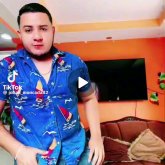 Busco mujer guapa y. Guapo y elegante